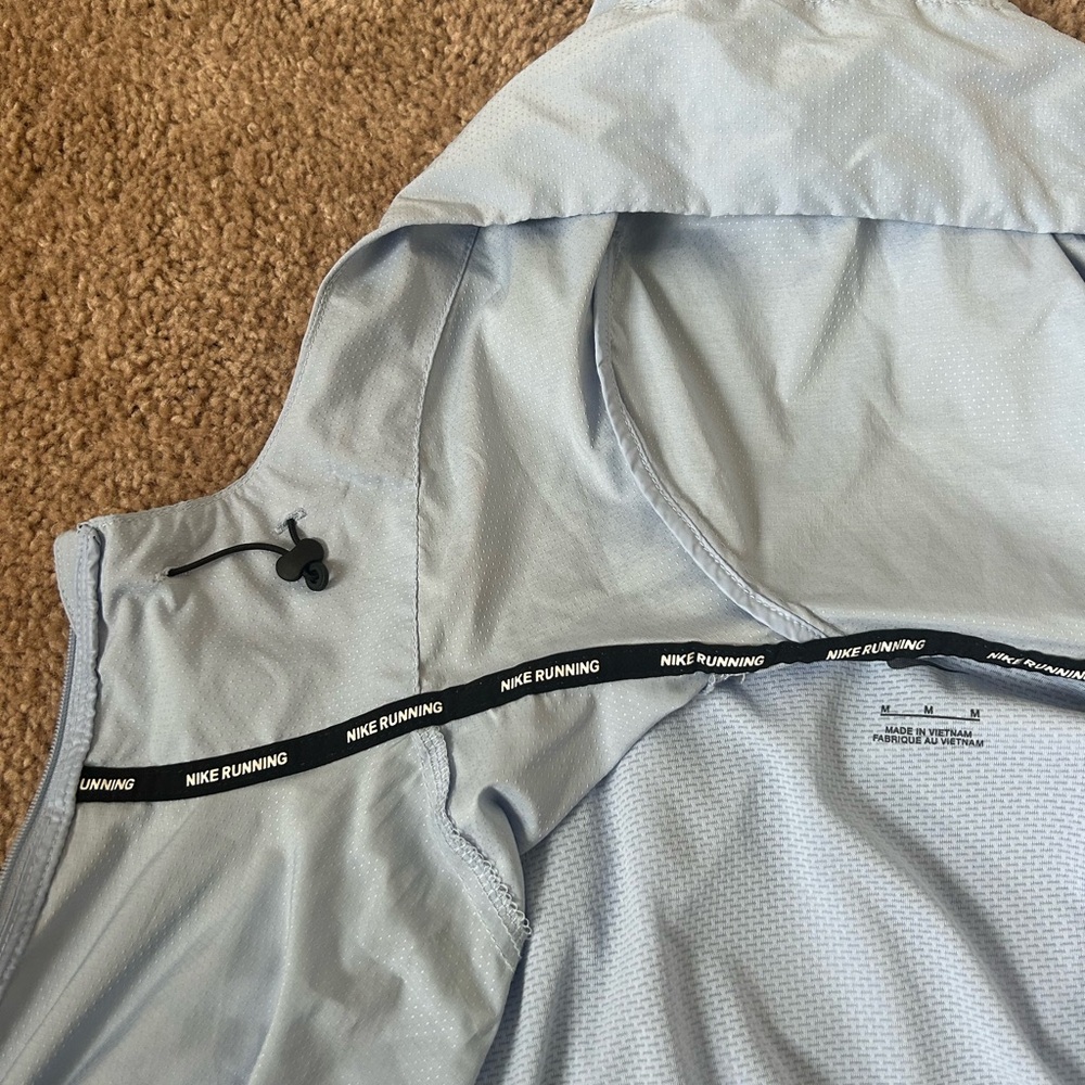 Nike Packable Windrunner Jacket - image 6